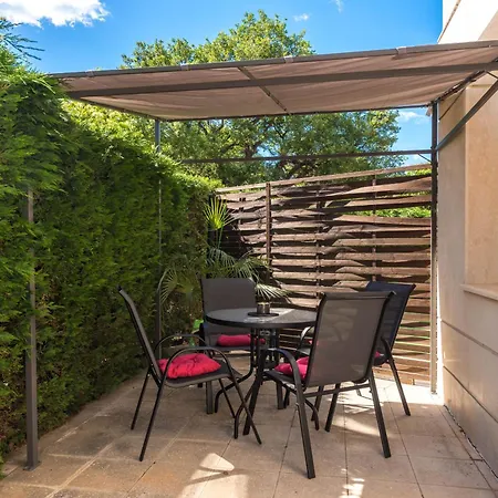 Seanest * Golden Sands