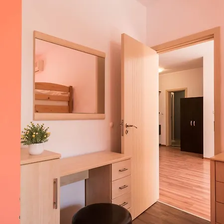 Seanest Apartment *