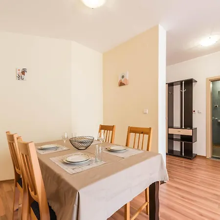 Seanest Golden Sands