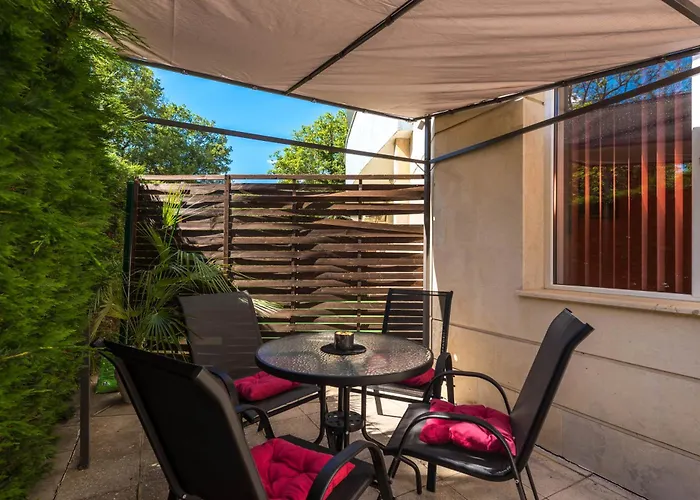 Seanest Апартаменты *